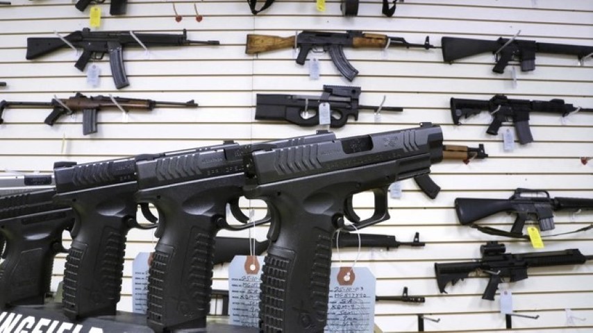 বসুন্ধরায় বিদেশি অস্ত্রসহ ৬ জন গ্রেপ্তার